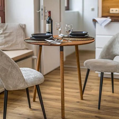 Ruhige Und Stilvolle Wohnung Am Clara-Zetkin-Park Λειψία Εξωτερικό φωτογραφία