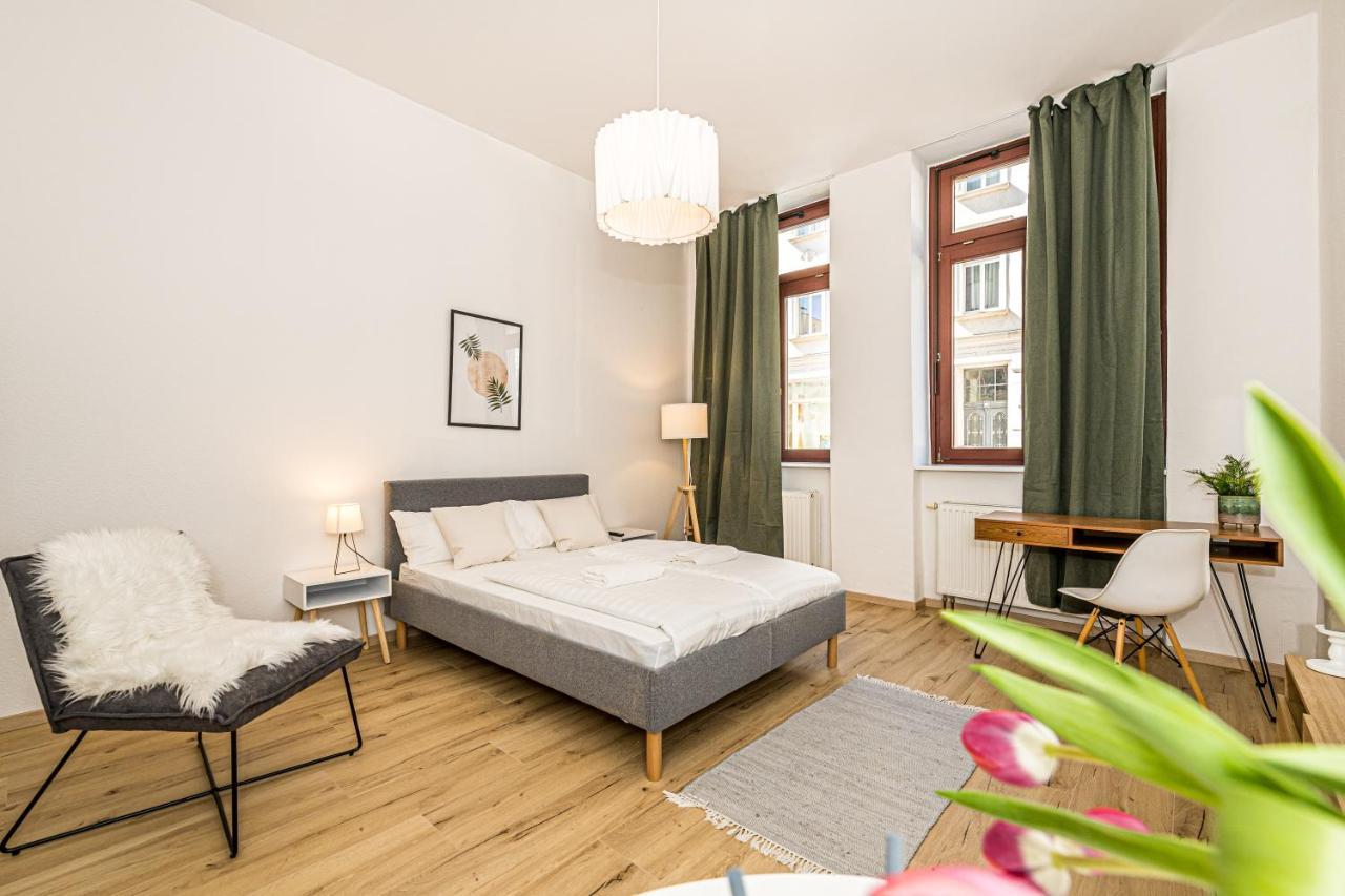 Ruhige Und Stilvolle Wohnung Am Clara-Zetkin-Park Λειψία Εξωτερικό φωτογραφία