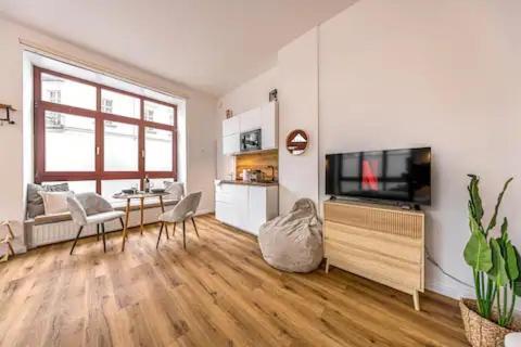 Ruhige Und Stilvolle Wohnung Am Clara-Zetkin-Park Λειψία Εξωτερικό φωτογραφία